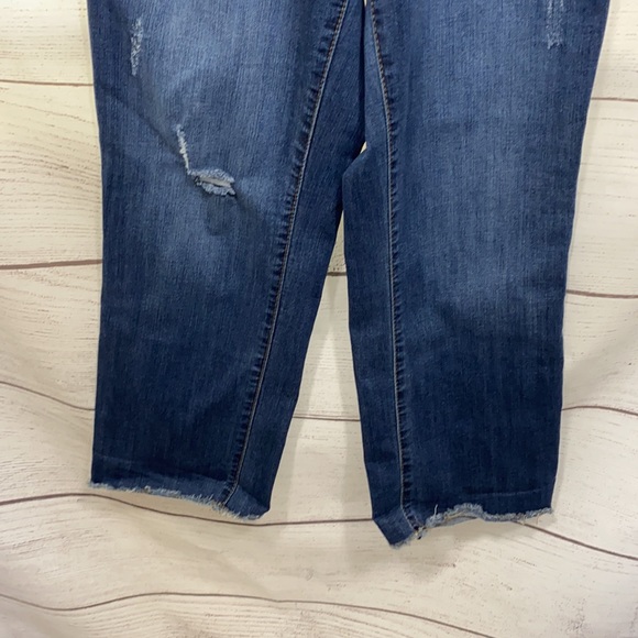 1822 brand maternity jeans boyfriend fit distressed full panel distressed 30” - Picture 4 of 11